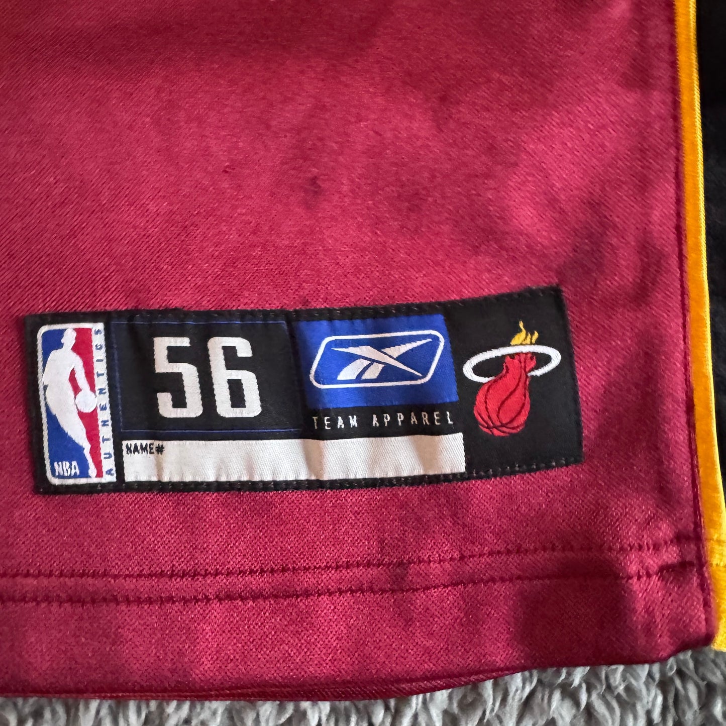 100% Authentic Reebok 2004 Shaquille O'Neal NBA Miami Heat Red Jersey Sz 56
