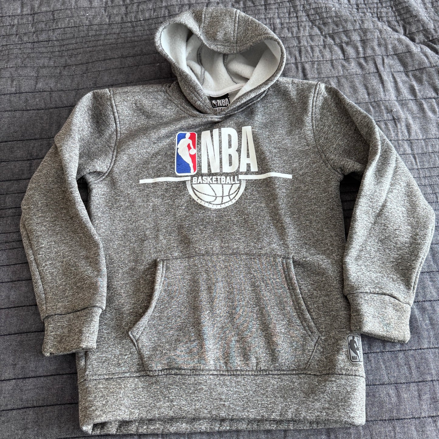 NBA Basketball Gray Fleece Performance Hoodie Youth Large (14-16) Men's Small