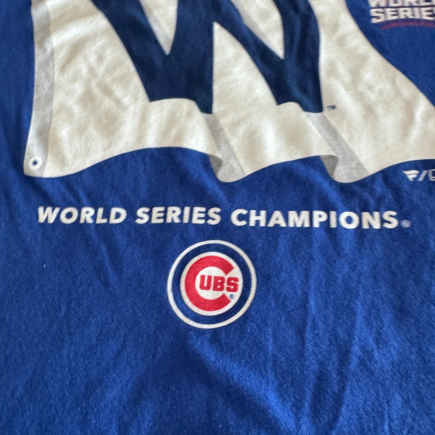 Vintage Fanatics MLB Chicago Cubs Blue 2016 World Series T-Shirt Men's Small