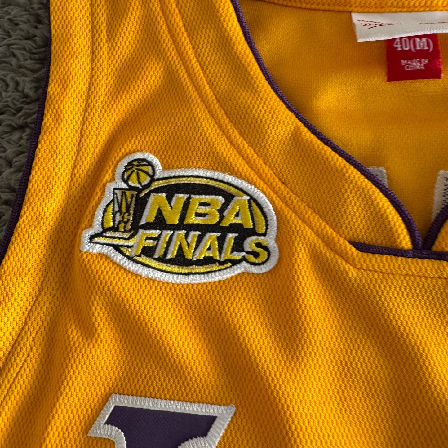 Mitchell & Ness 2000 Shaquille O'Neal NBA Los Angeles Lakers Finals Jersey 40-M