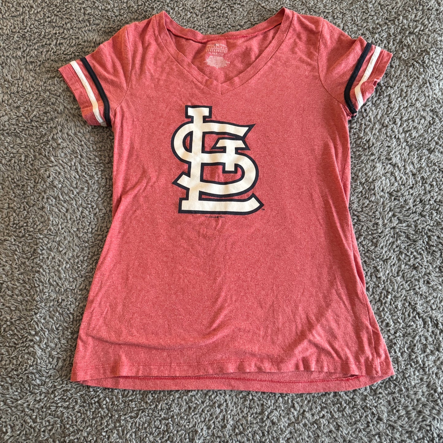 St Louis Cardinals Women's 2015 Short Sleeve MLB Red Logo T-Shirt Size Medium