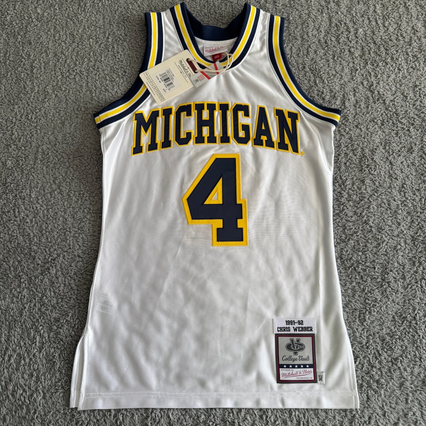 NWT Mitchell & Ness Chris Webber NCAA Michigan Wolverines 91-92 Jersey Mens 36-S