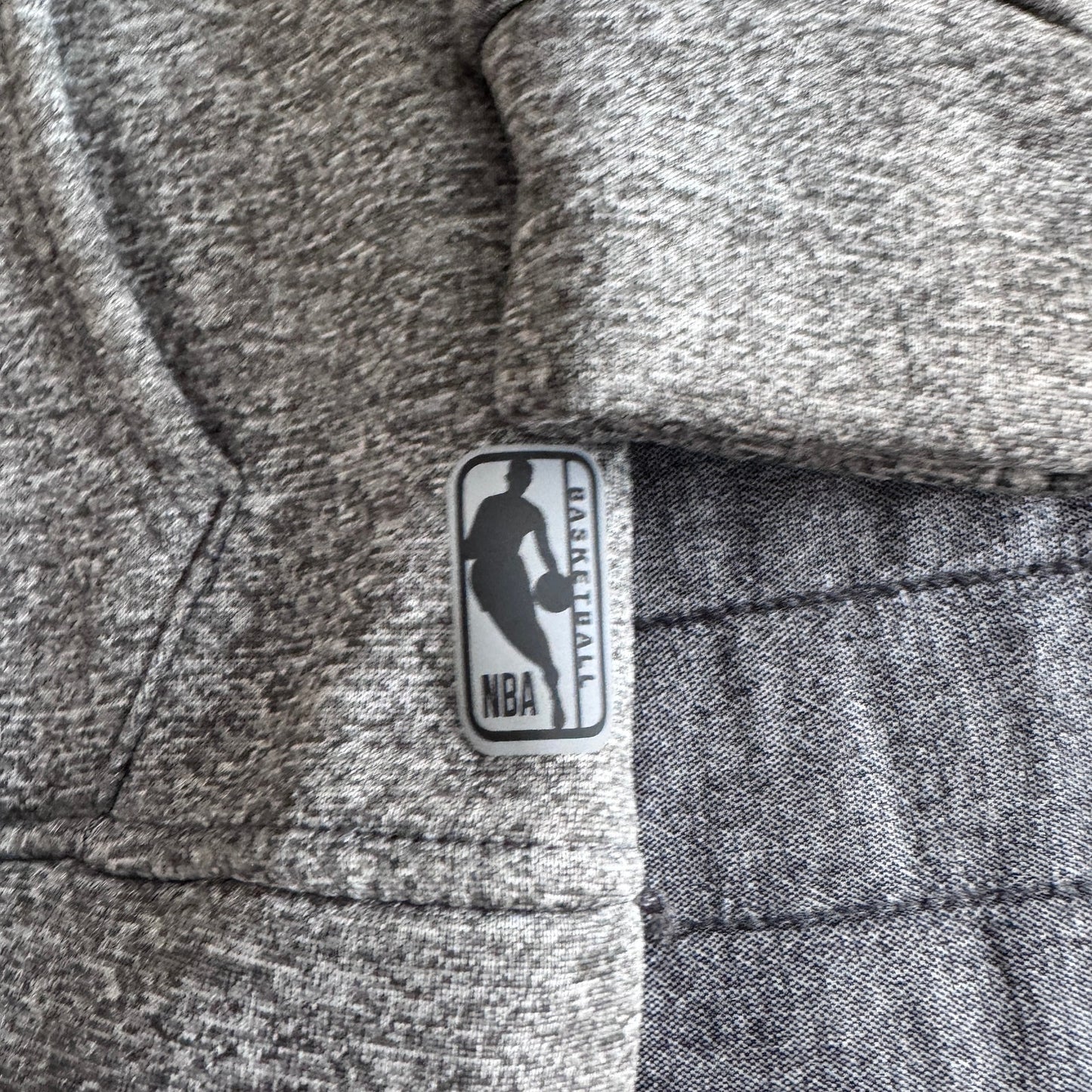 NBA Basketball Gray Fleece Performance Hoodie Youth Large (14-16) Men's Small