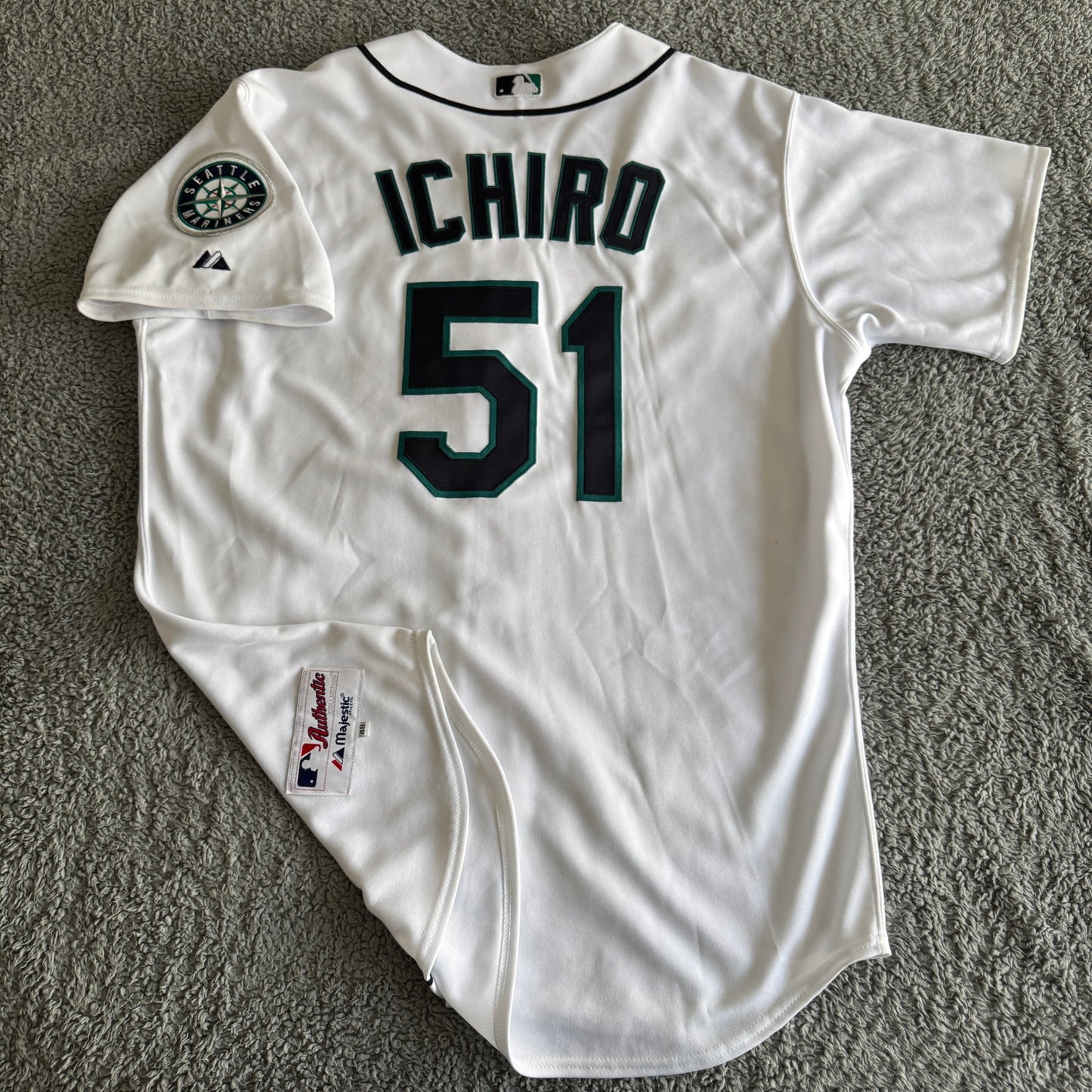 100% Authentic Ichiro Suzuki 2005 Majestic MLB Seattle Mariners Jersey Mens XL