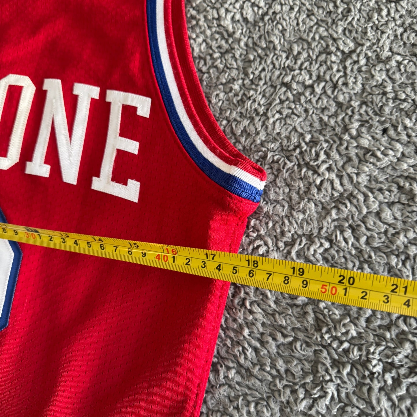 100% Authentic Mitchell & Ness Moses Malone NBA Philadelphia 76ers Jersey 36 S