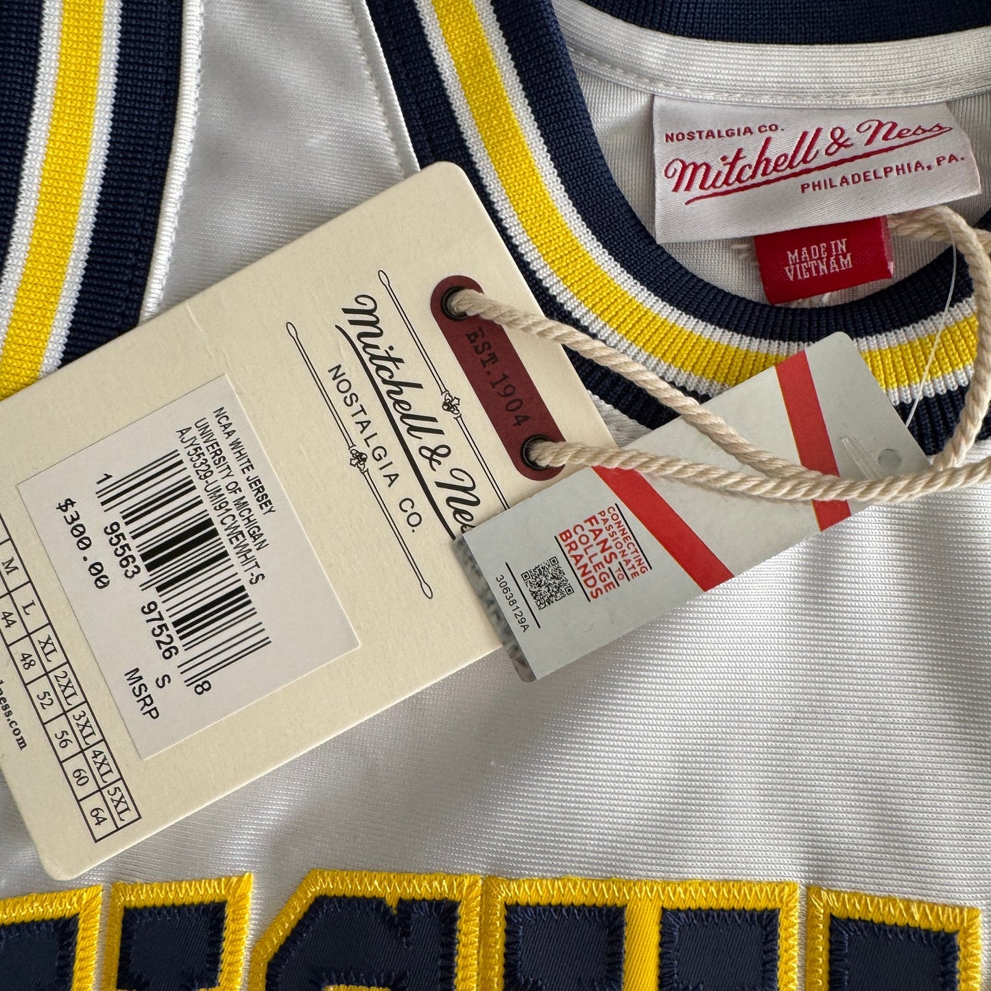 NWT Mitchell & Ness Chris Webber NCAA Michigan Wolverines 91-92 Jersey Mens 36-S