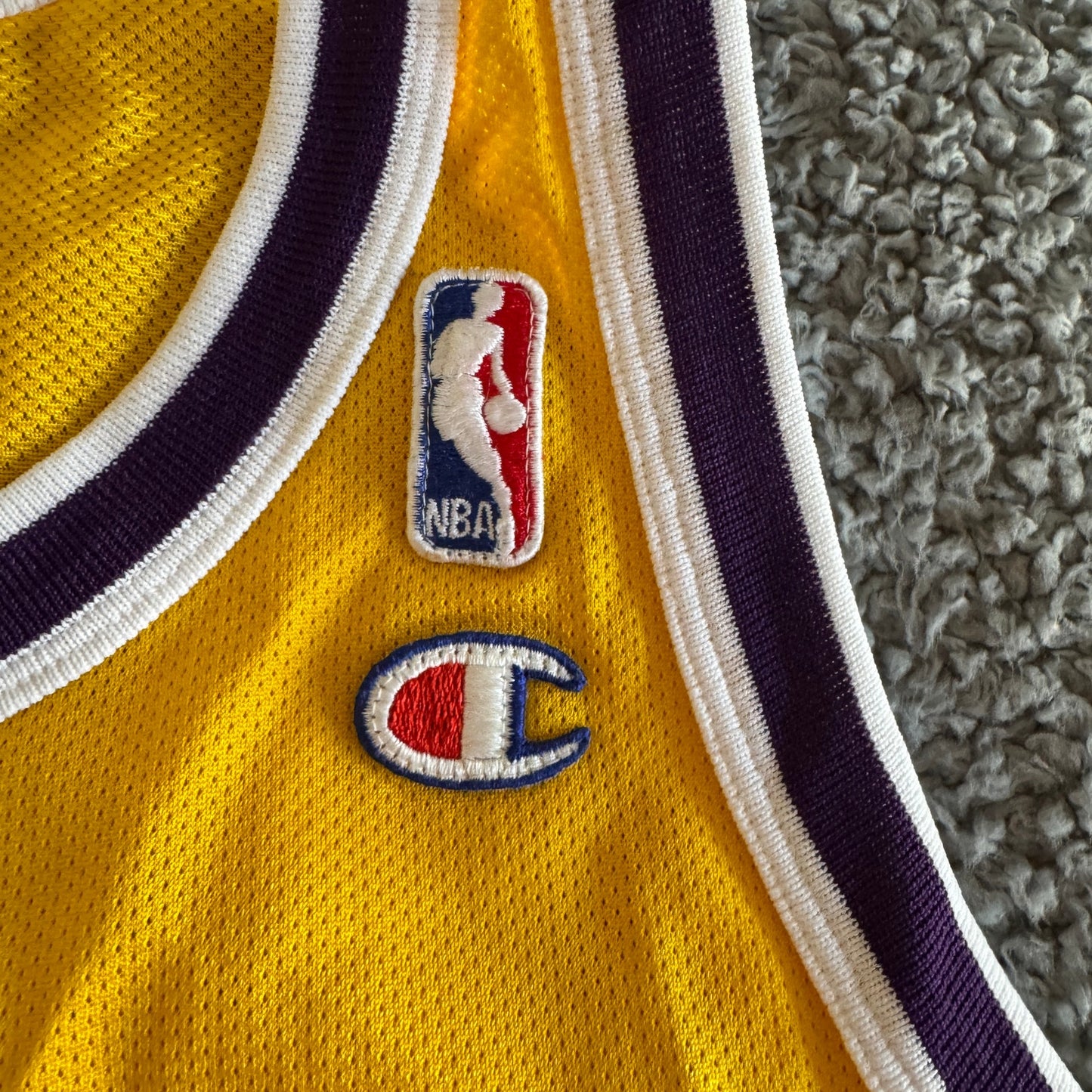 Kobe Bryant Authentic Champion Los Angeles Lakers #8 Gold Jersey 40 M 97-98 RARE
