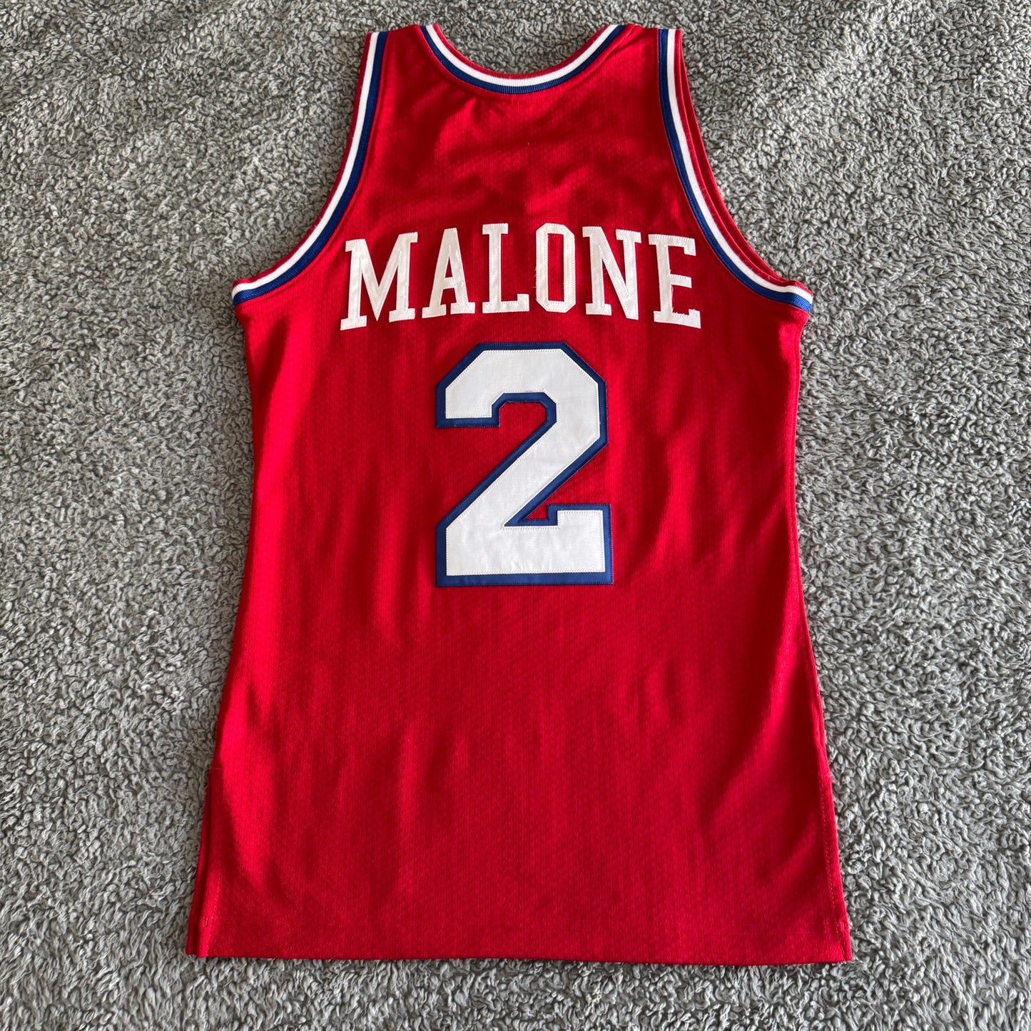 100% Authentic Mitchell & Ness Moses Malone NBA Philadelphia 76ers Jersey 36 S