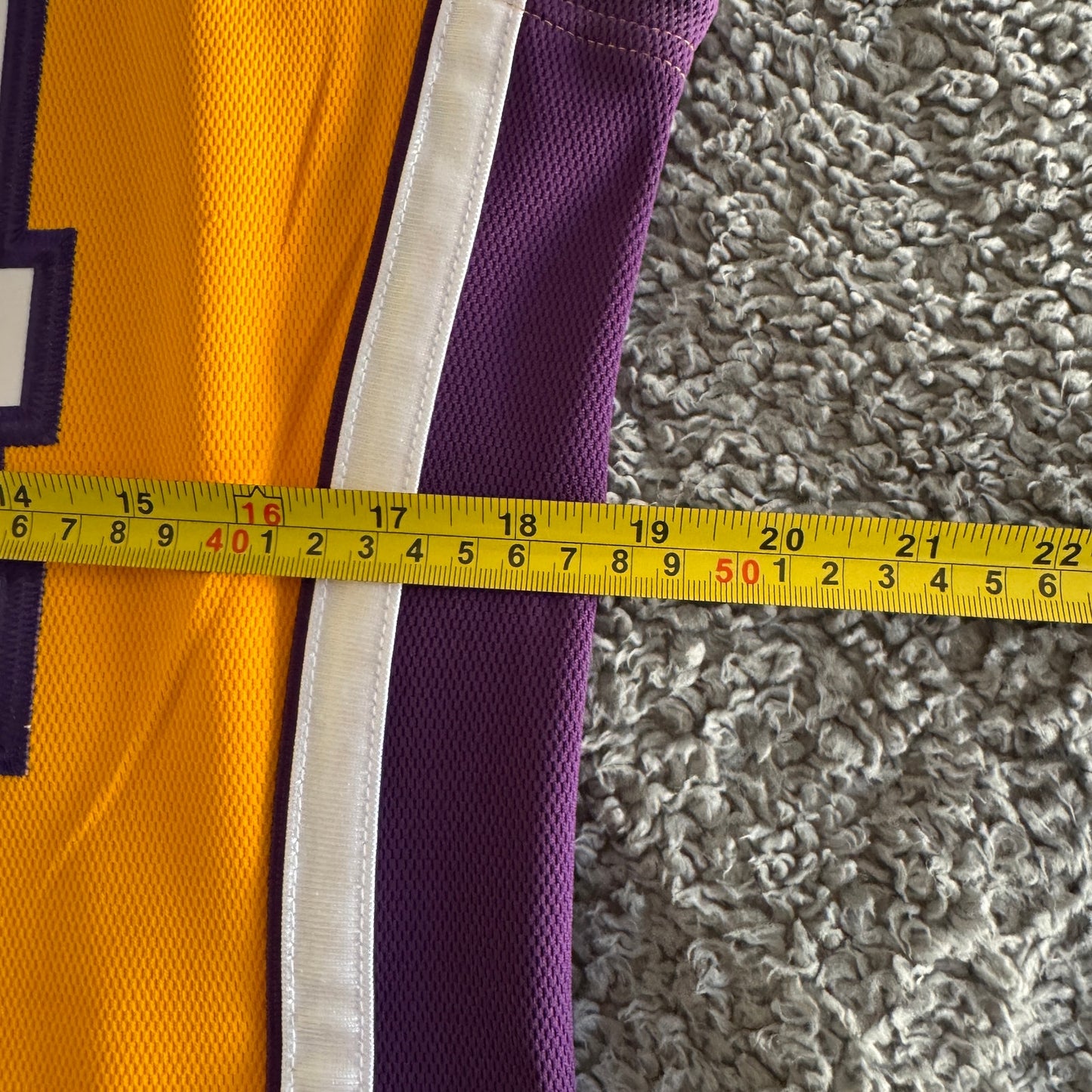Mitchell & Ness 2000 Shaquille O'Neal NBA Los Angeles Lakers Finals Jersey 40-M