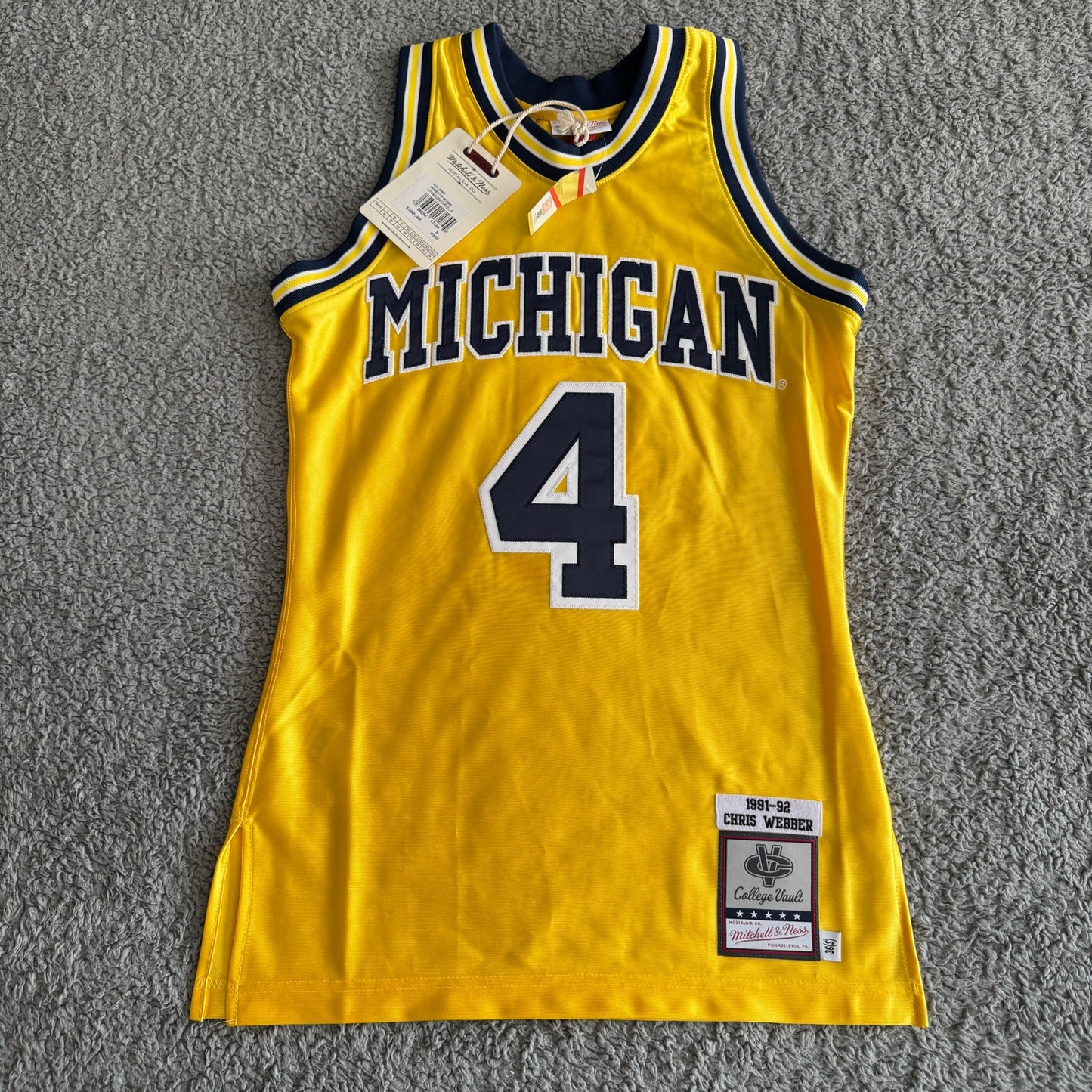 NWT Mitchell & Ness Chris Webber NCAA Michigan Wolverines 91-92 Jersey Mens 36-S