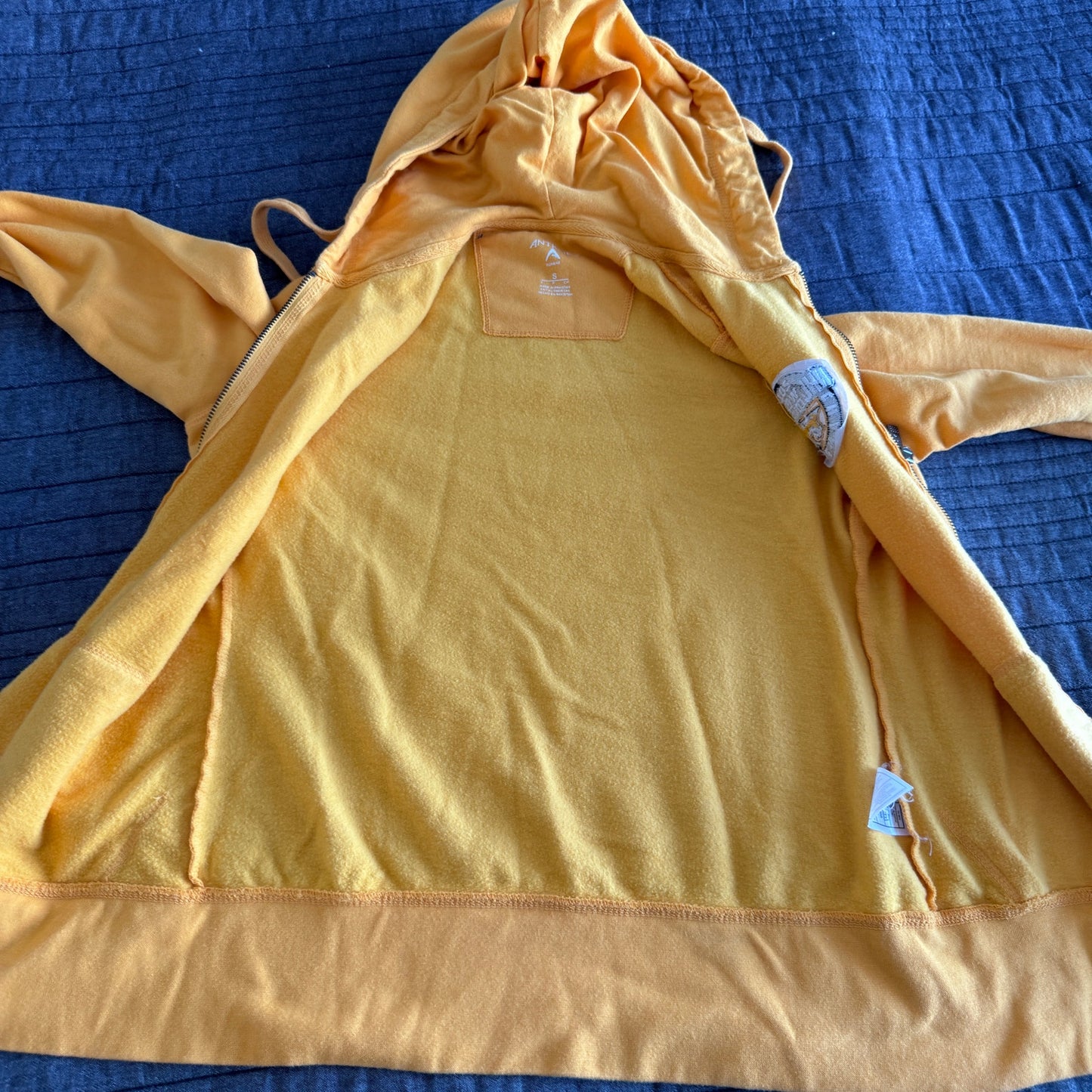 NWOT 2017 Atingua NHL Nashville Predators Gold Full Zip Hoodie Sweatshirt Mens S