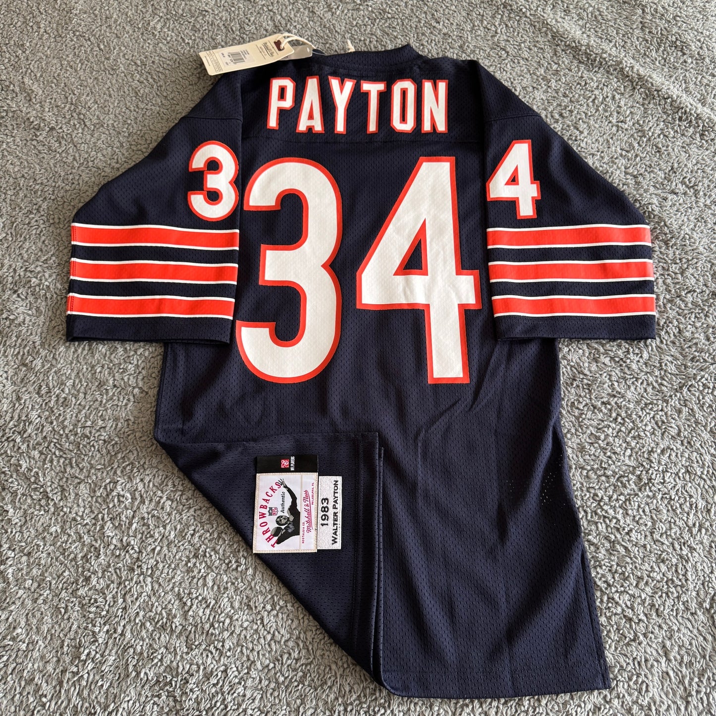 100% Authentic 1983 Walter Payton NFL Chicago Bears Mitchell & Ness Jersey 36-S
