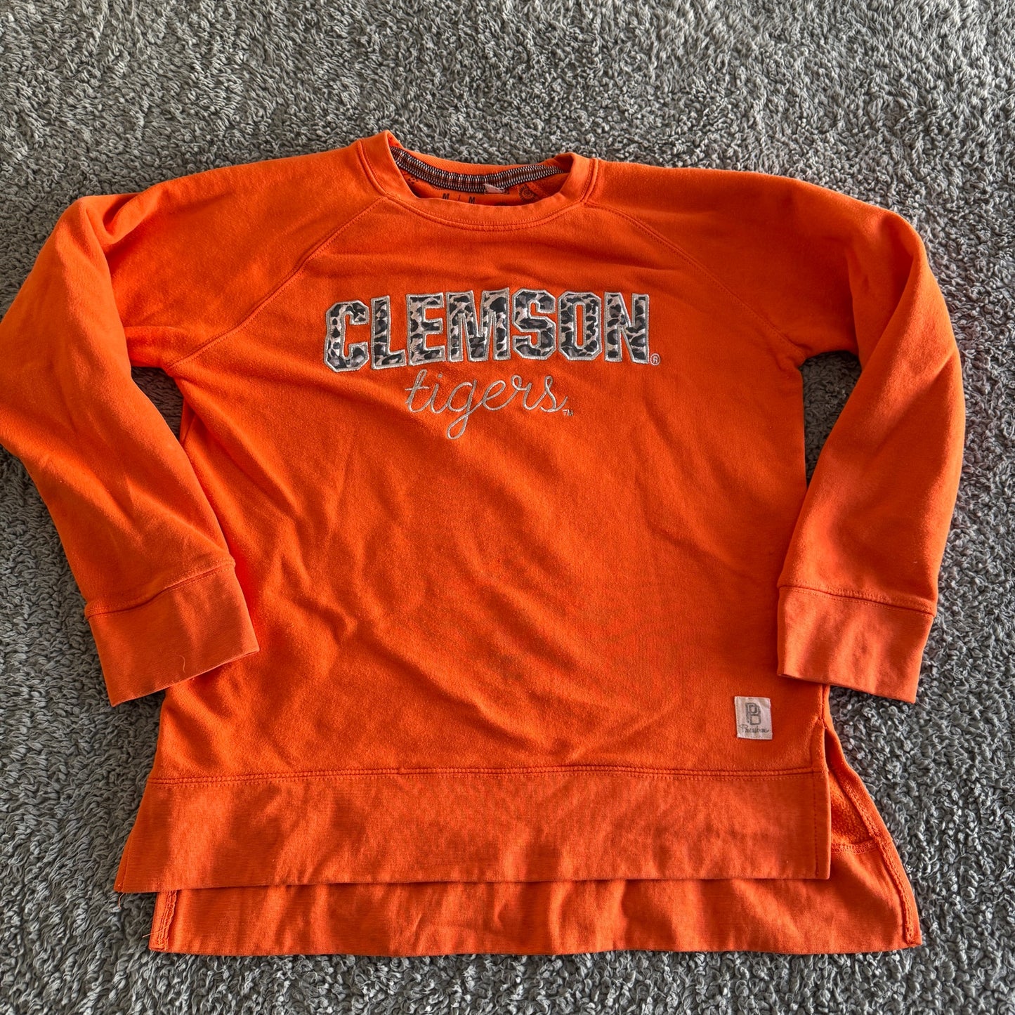 Pressbox NCAA Clemson Tigers Embroidered Long Sleeve Orange Sweatshirt Women's M
