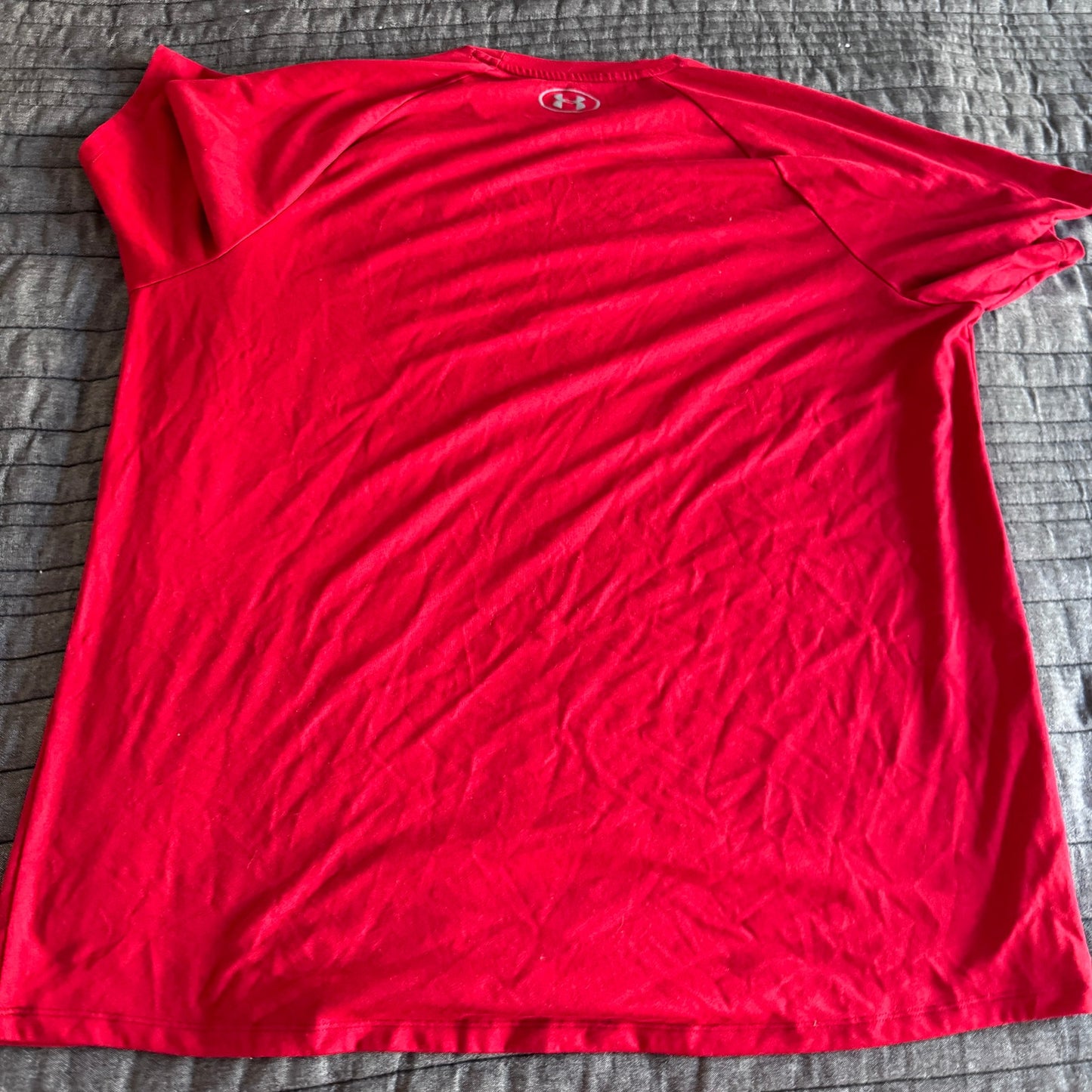 Under Armour NCAA Wisconsin Badgers Red White Logo Men's Shirt XL