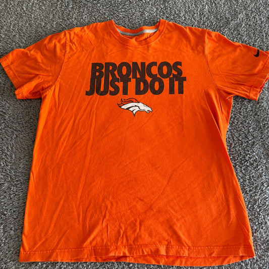 Nike NFL Denver Broncos Just Do It Logo Orange Short Sleeve Shirt Men's XL