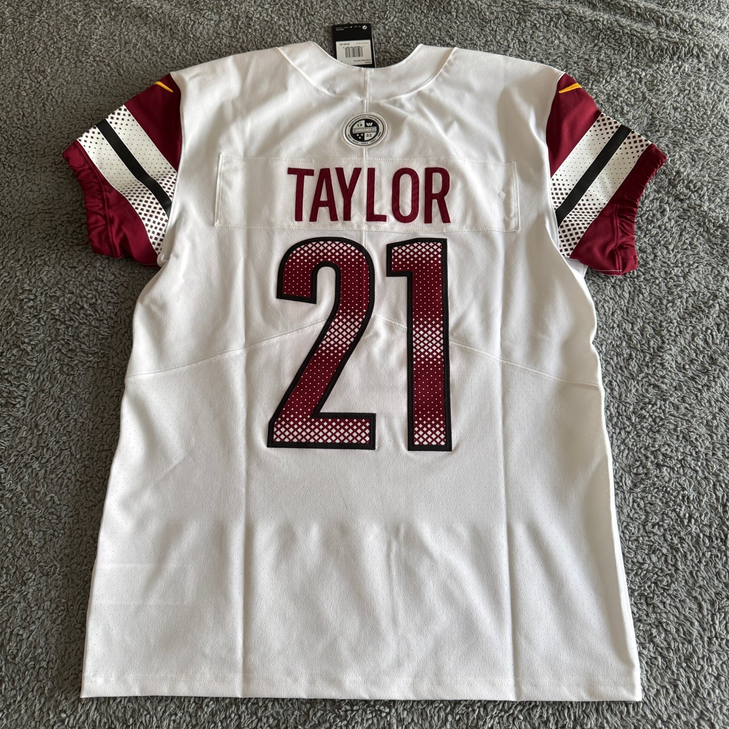 NWT Nike Elite Sean Taylor NFL Washington Redskins #21 On Field Jersey Men's L