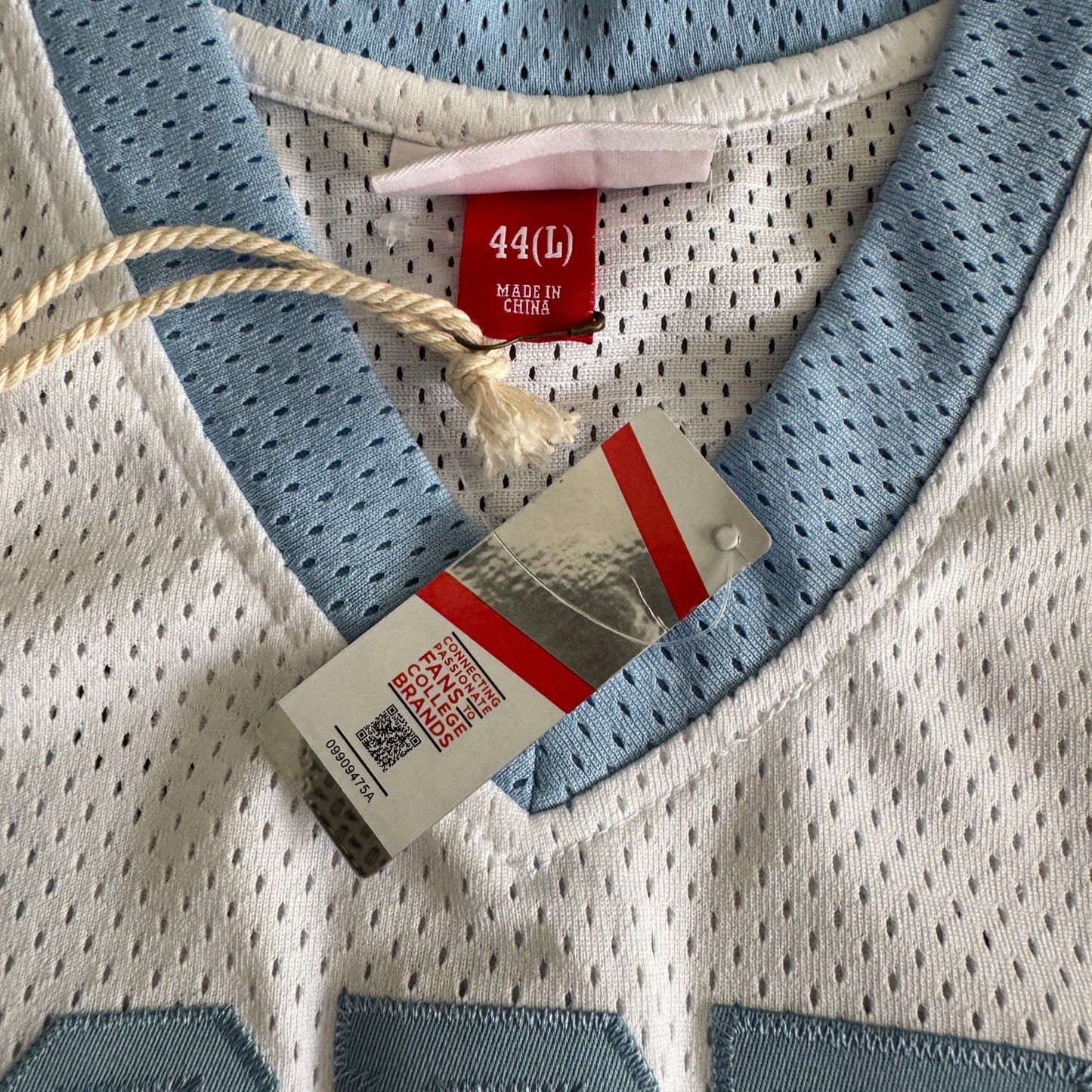 NWT Authentic Mitchell & Ness Michael Jordan UNC Tar Heels 1983-84 Jersey Sz 44